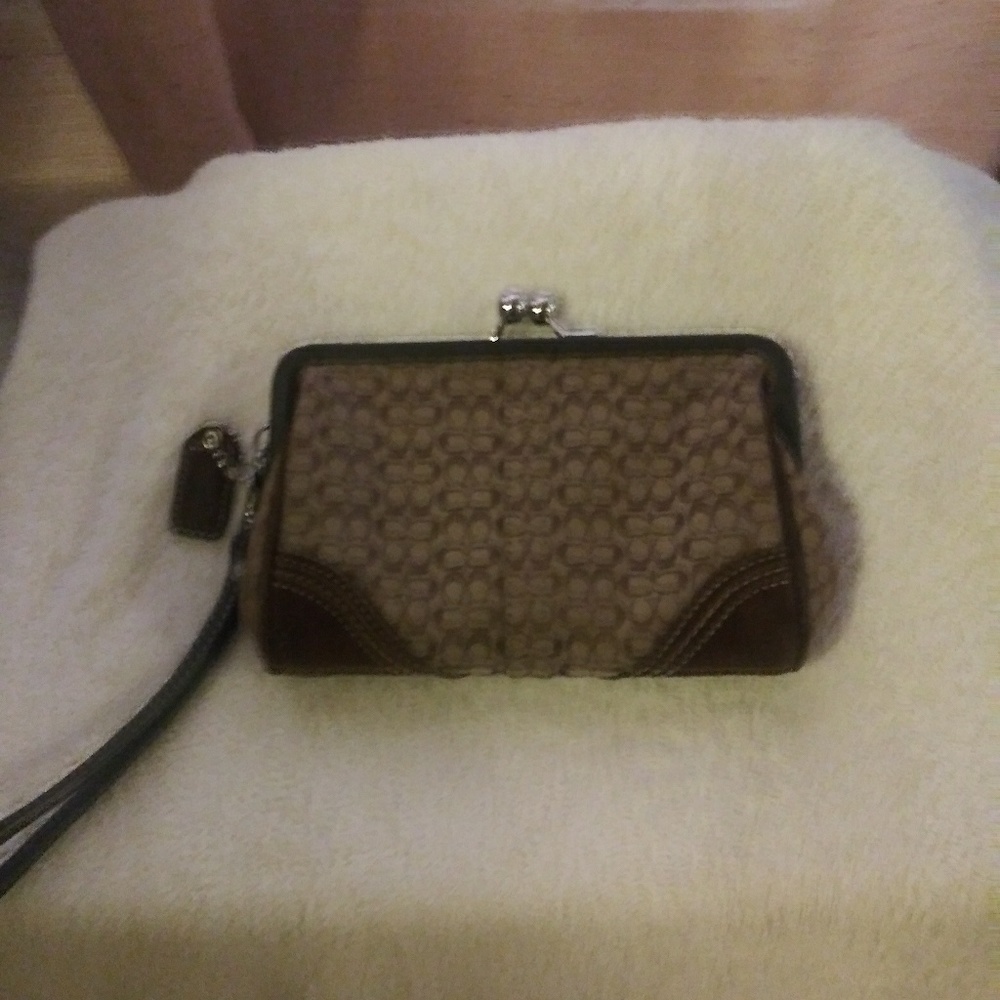 Wristlet